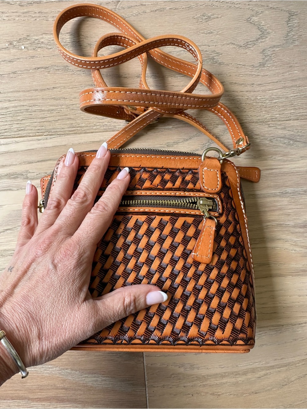 Hand-Tooled Leather Crossbody Bag - Picture 6 of 6